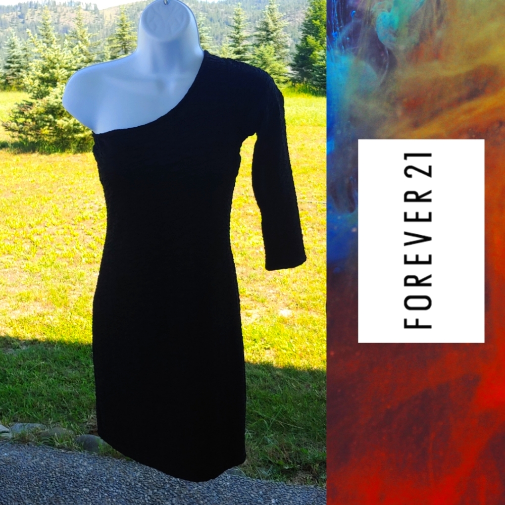 Forever 21 One Shoulder Dress, Size M, 🖤